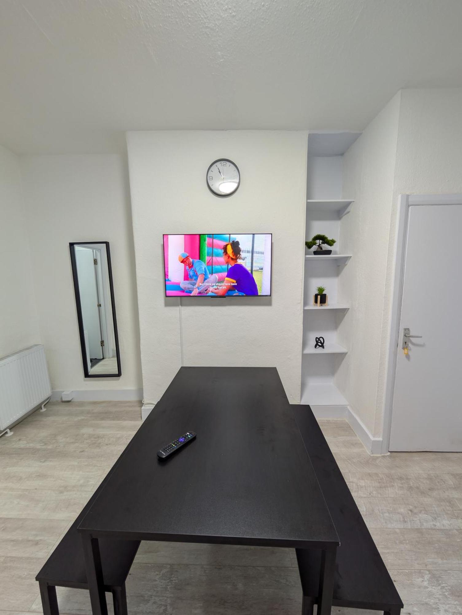 Apartamento 3 Bedroom With Garden Near Tube Station