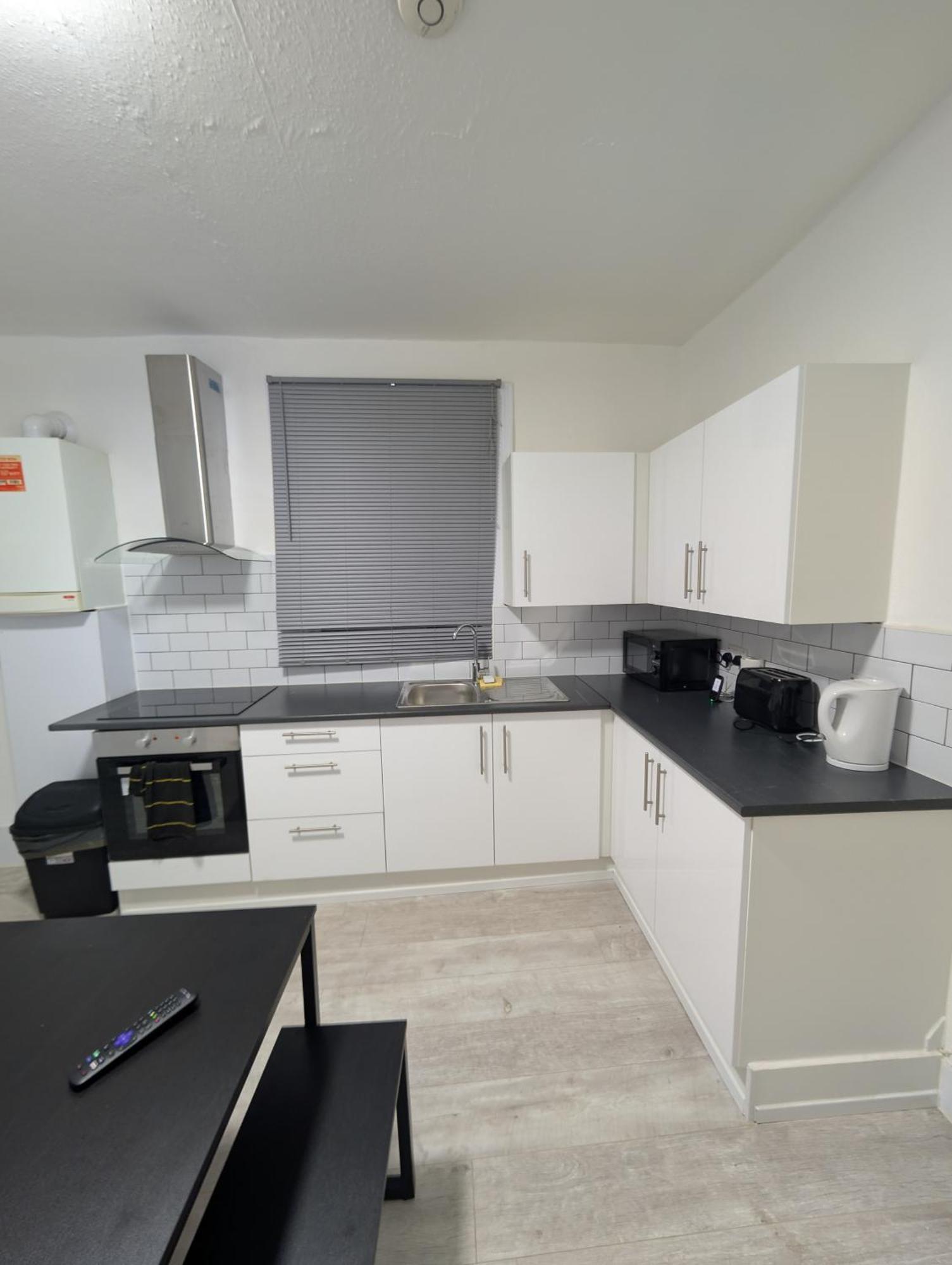 Apartamento 3 Bedroom With Garden Near Tube Station Londres